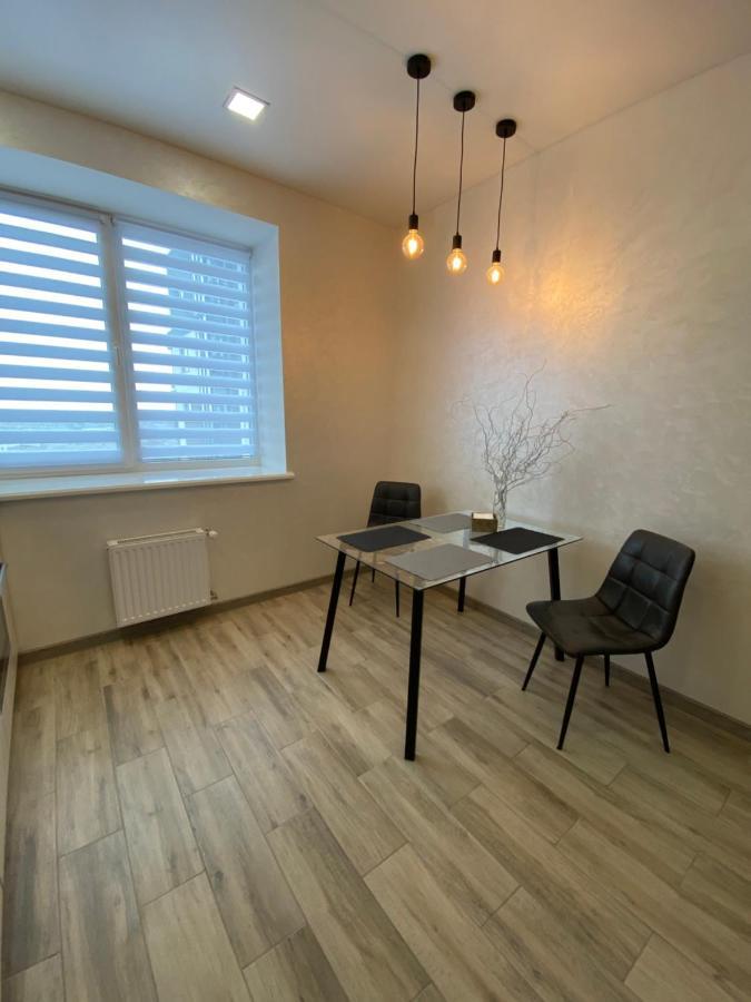 Чудова Квартира В Центрі Міста Apartment Rivne Luaran gambar