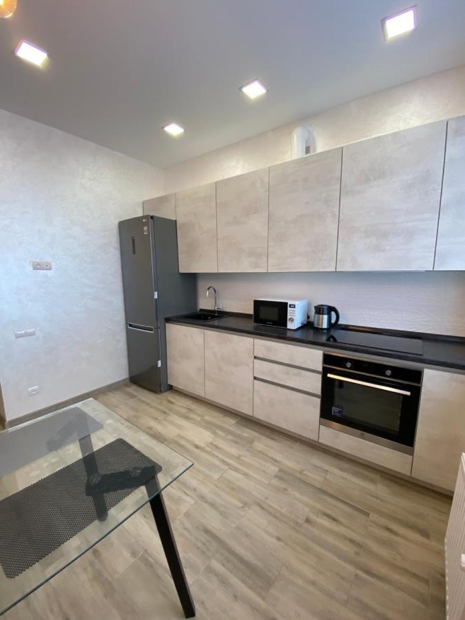 Чудова Квартира В Центрі Міста Apartment Rivne Luaran gambar